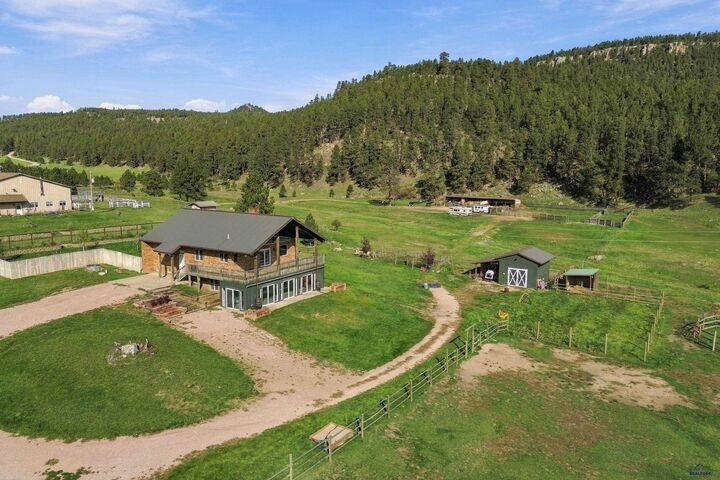 Property Photo: 12976 Bogus Jim Road SD 57702