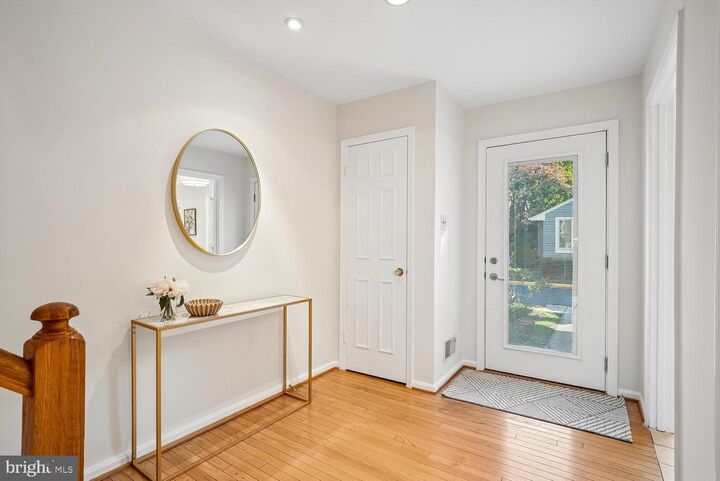Property Photo:  11410 Orchard Green Court  VA 20190 