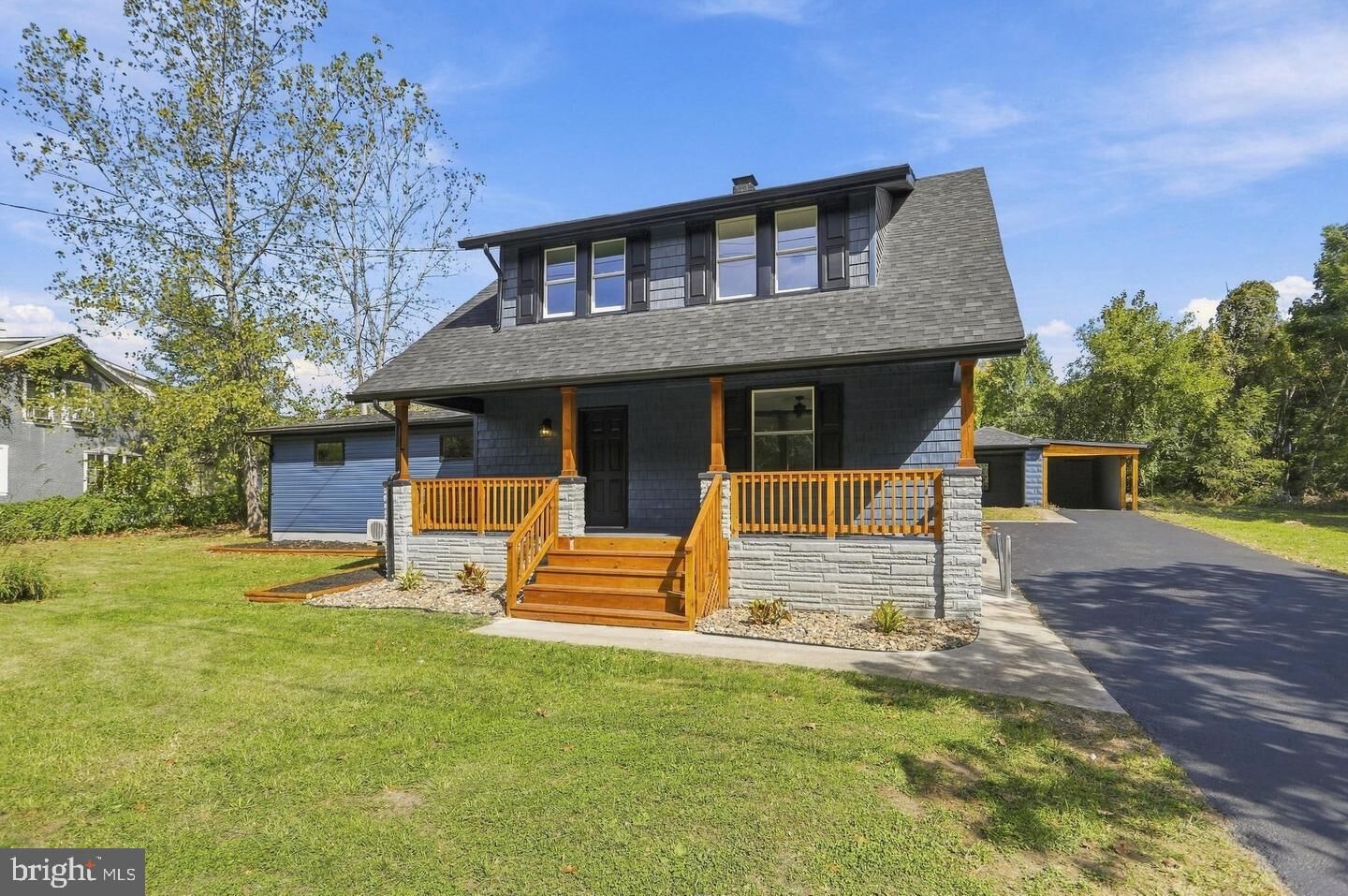 Property Photo:  21419 Queens Point Road SW  MD 21562 