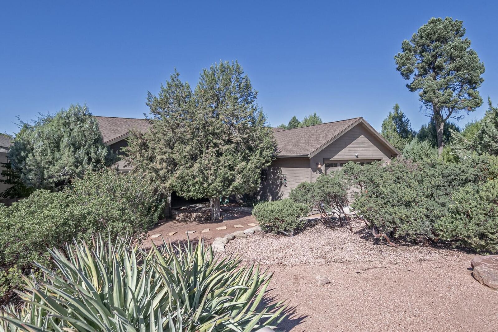 Property Photo:  310 S Golden Bear Point  AZ 85541 