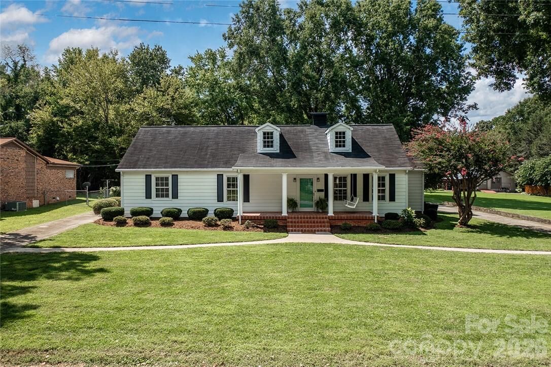 Property Photo:  57 19th Avenue NW  NC 28601 