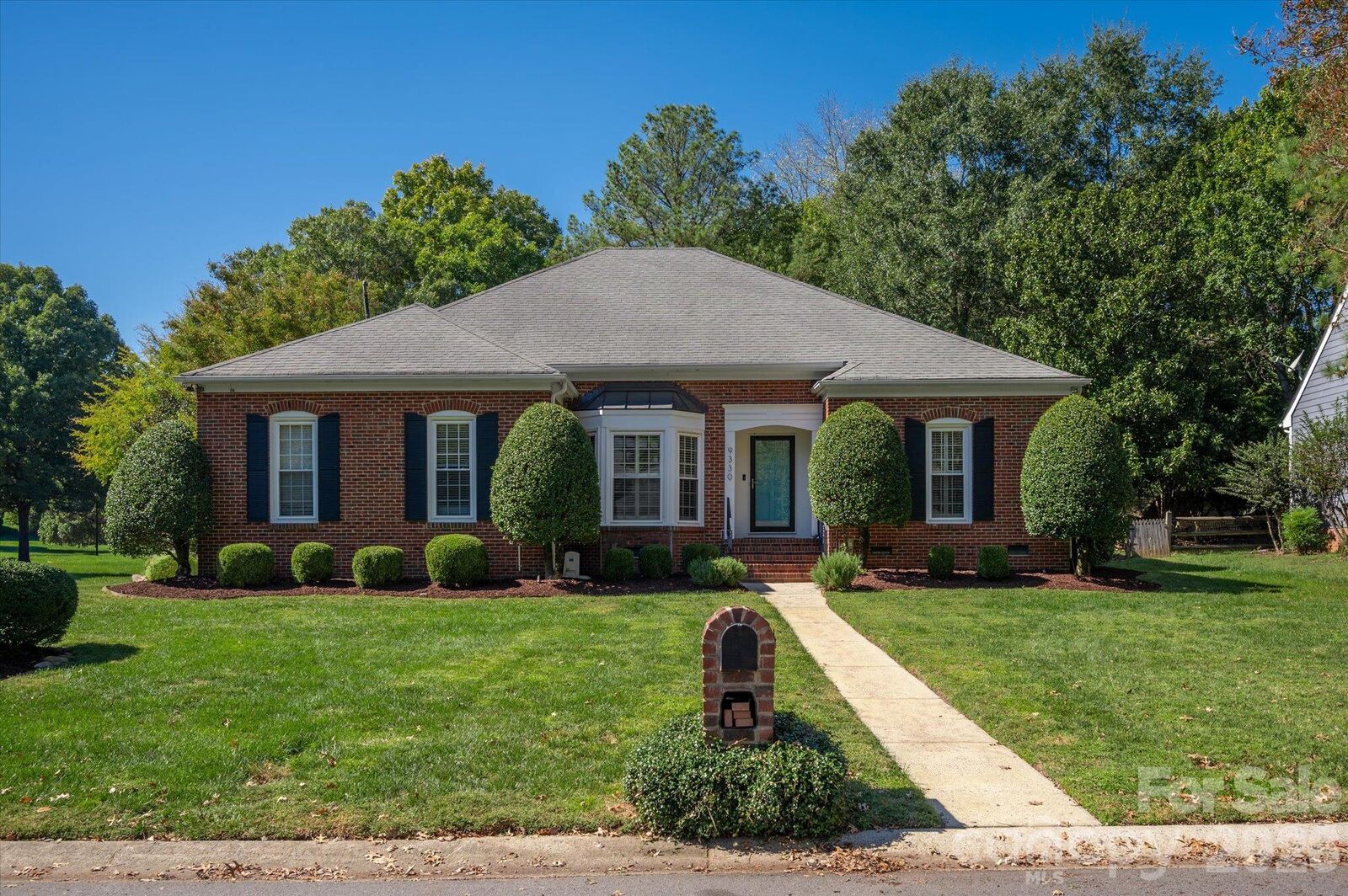 Property Photo:  9330 Elverson Drive  NC 28277 