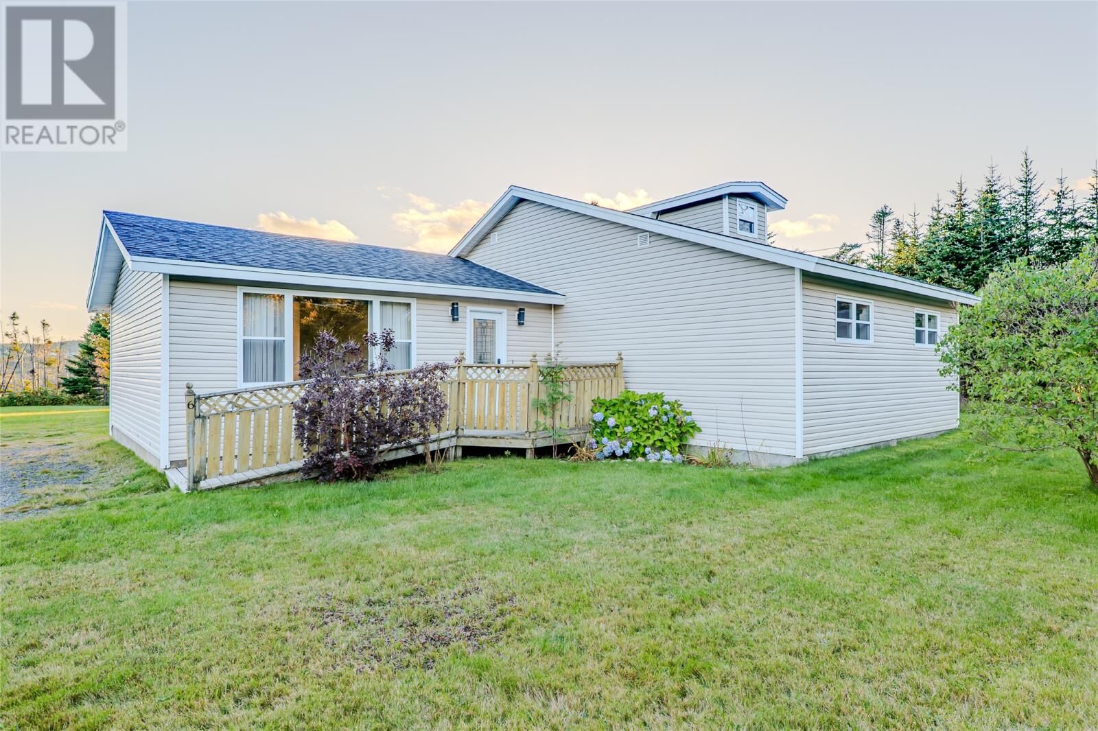Property Photo:  6 Back Road  NL A0A 4A0 