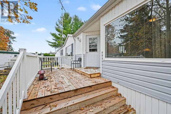 Property Photo: 304 Acacia Road ON K7H 3C7