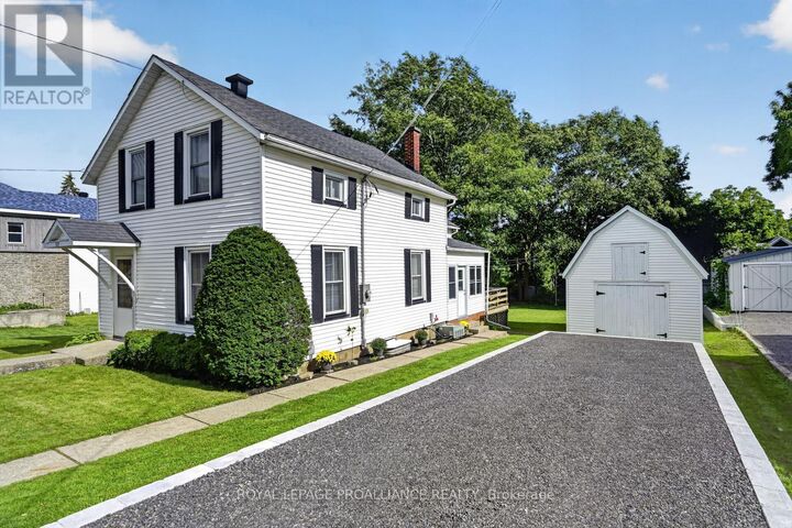Property Photo:  529 Dibble Street West  ON K0E 1T0 