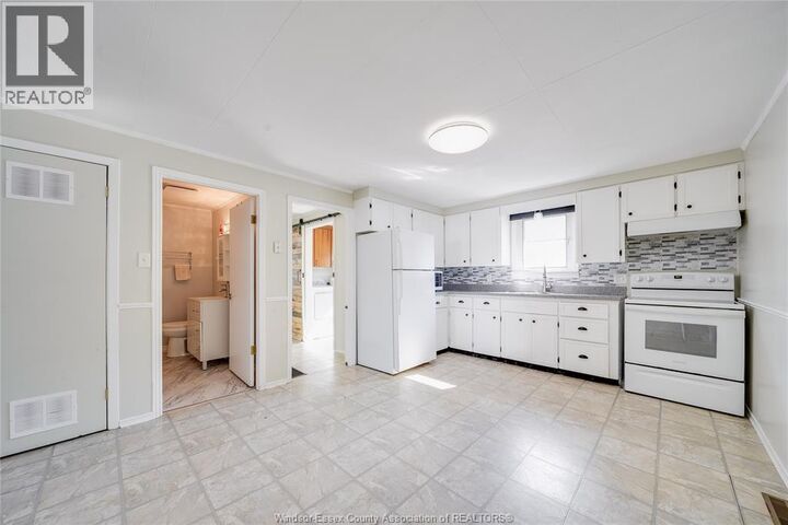 Property Photo:  52 Prospect Street  ON N0P 2L0 