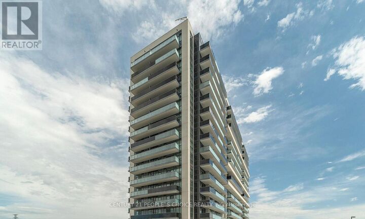 Property Photo:  2545 Simcoe Street North 306  ON L1L 0W3 
