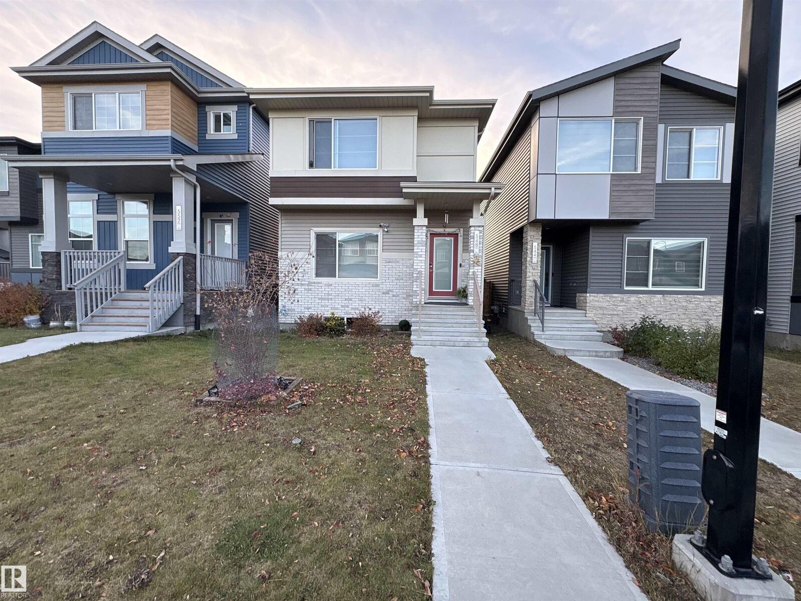 Property Photo:  548 35 Street SW SW  AB T6X 2W7 
