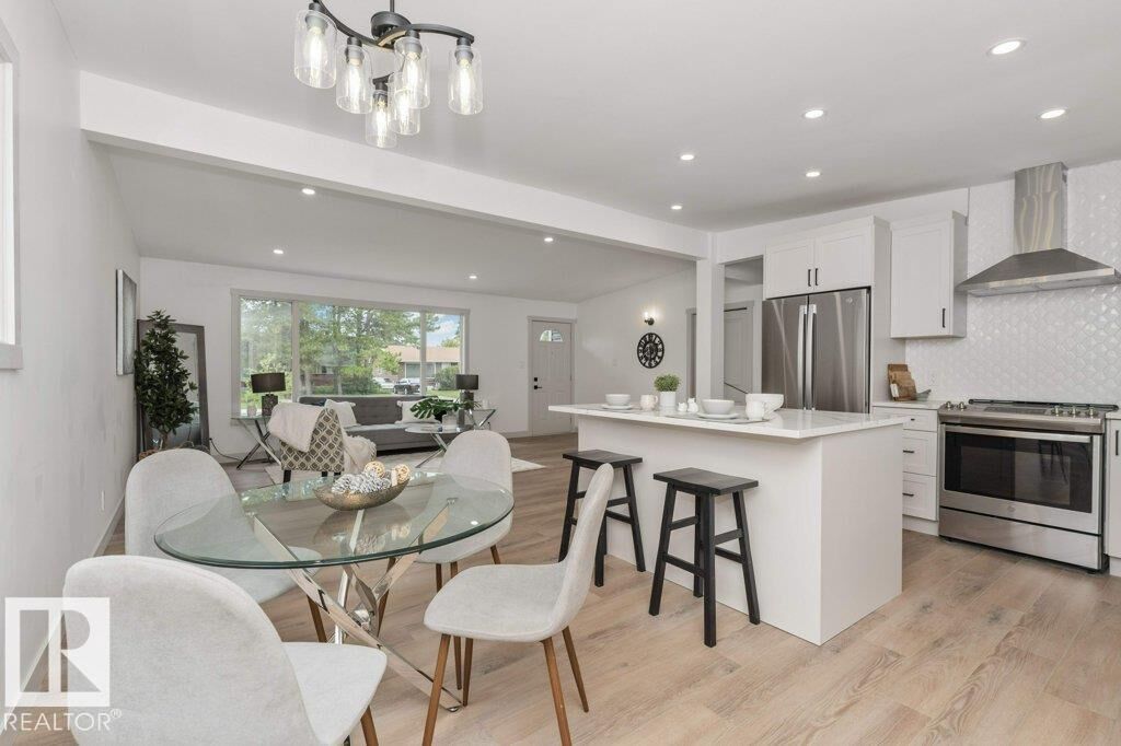 Property Photo:  4703 117 Street NW  AB T6H 3R7 