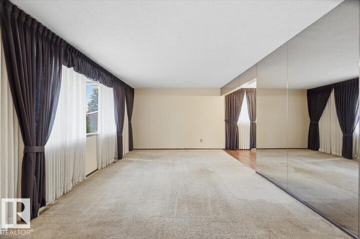 Property Photo:  27 Chippawa Road  AB T9E 4N1 