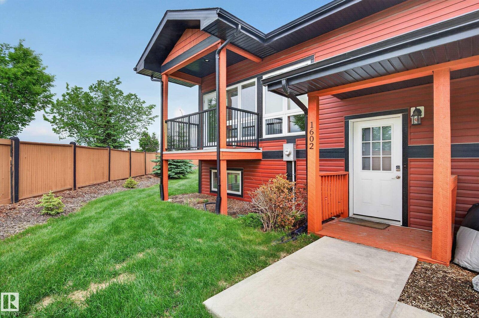 Property Photo: 1602 Graybriar Green AB T7Z 0G1