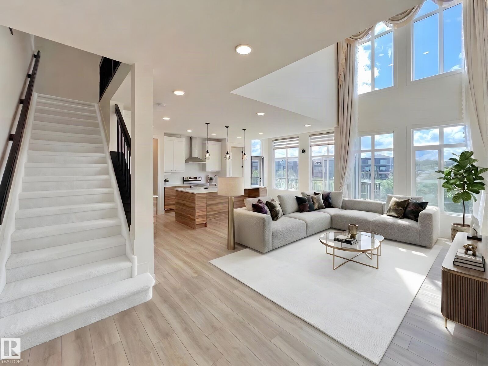 Property Photo:  6045 King Landing Landing SW  AB T6W 4Z7 