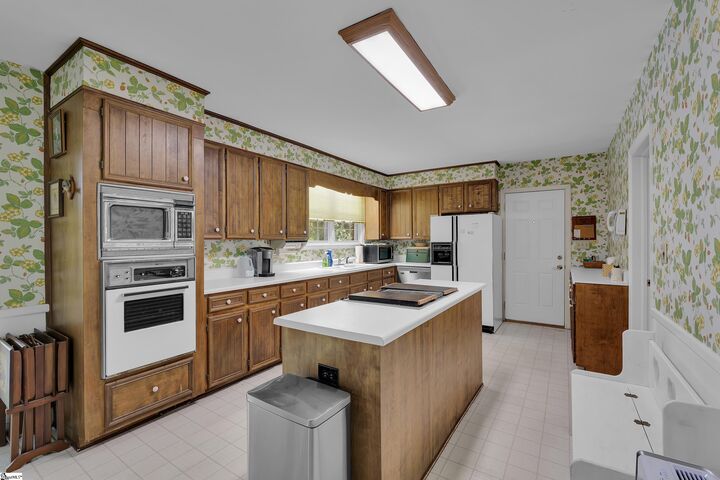 Property Photo:  132 Highland Drive  SC 29649 