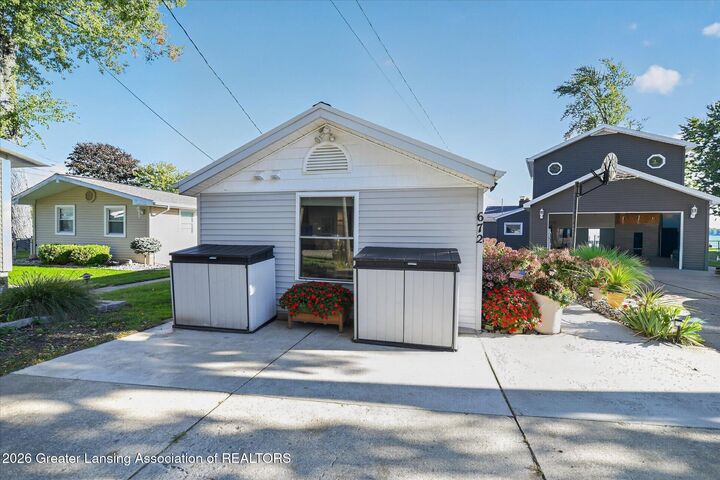 Property Photo: 672 Lakeview Drive MI 48849