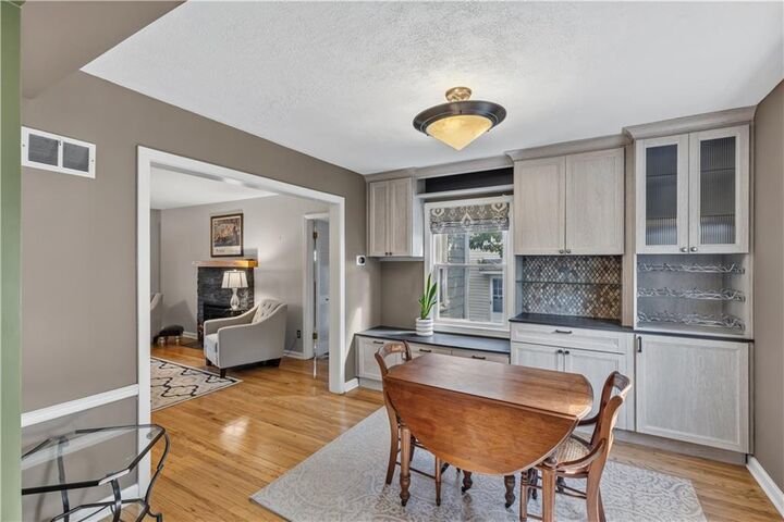 Property Photo:  635 E 65th Street  MO 64131 