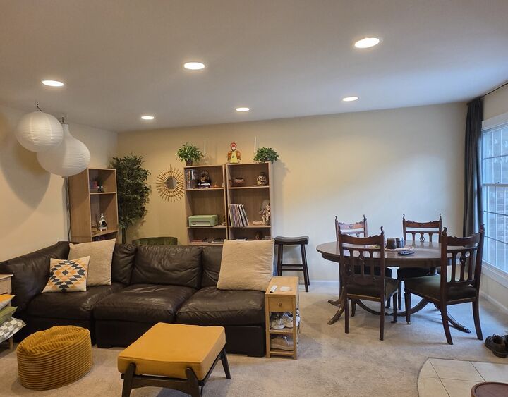 Property Photo: 1S282 Holyoke Lane IL 60181