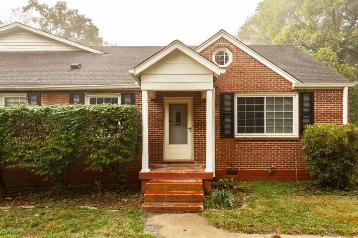 Property Photo: 415 Moss Trl TN 37072
