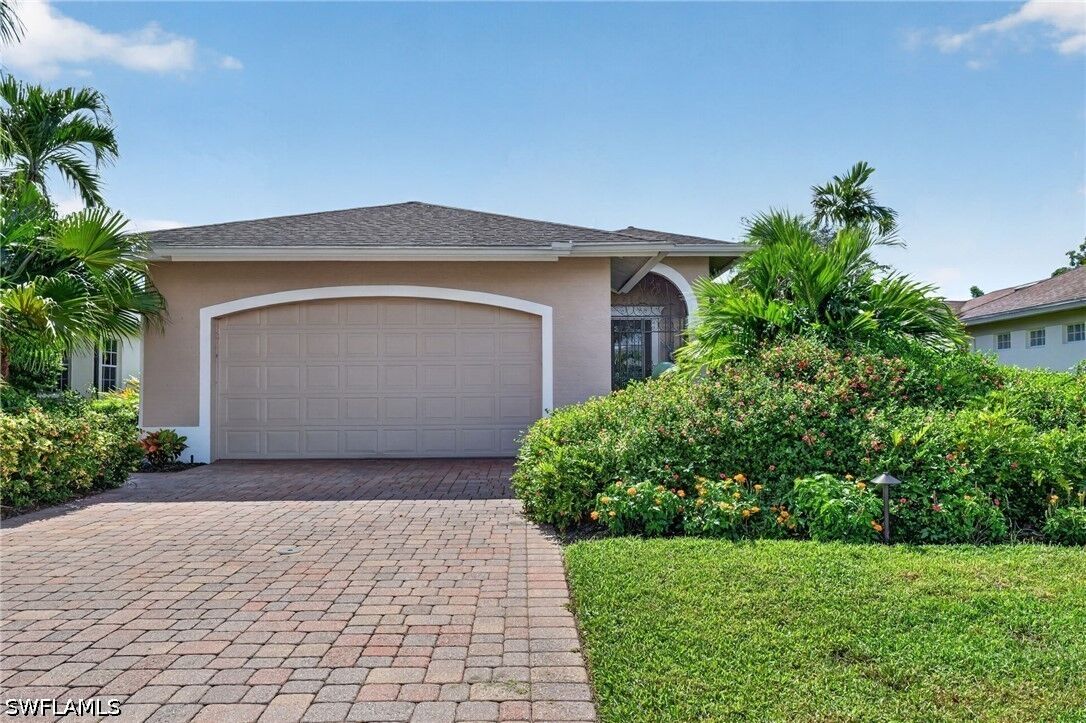 Property Photo:  1171 Imperial Drive 50  FL 34110 