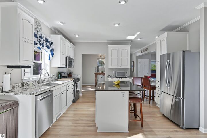 Property Photo: 8841 Birchview Drive MI 49690
