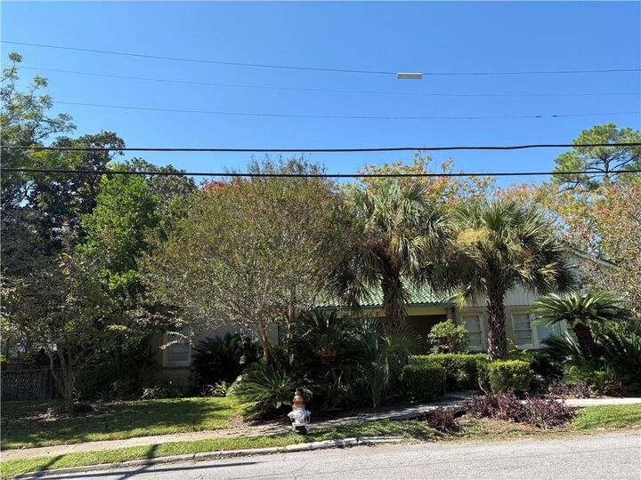 Property Photo:  2 Maryland Drive  LA 70124 