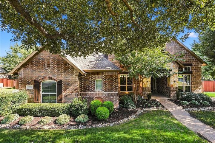 Property Photo: 3110 Creek Haven Drive TX 75077