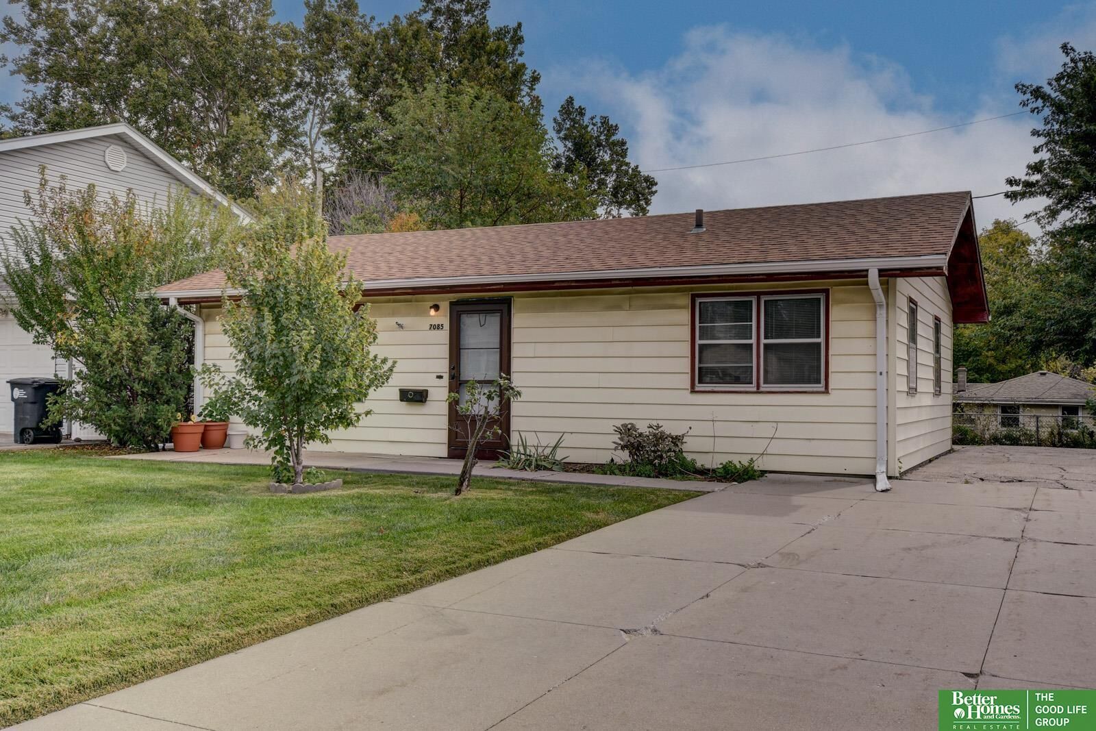 Property Photo:  7085 Franklin Street  NE 68104 