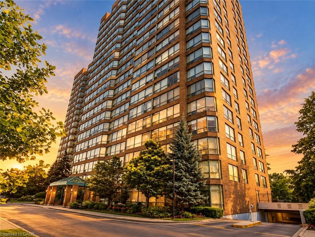Property Photo:  1276 Maple Crossing Boulevard 503  ON L7S 2J9 