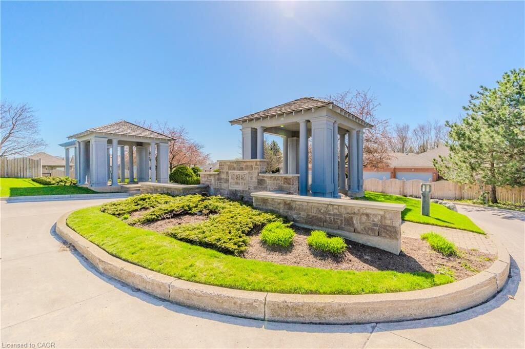 Property Photo:  461 Columbia Street W 26  ON N2T 2P6 