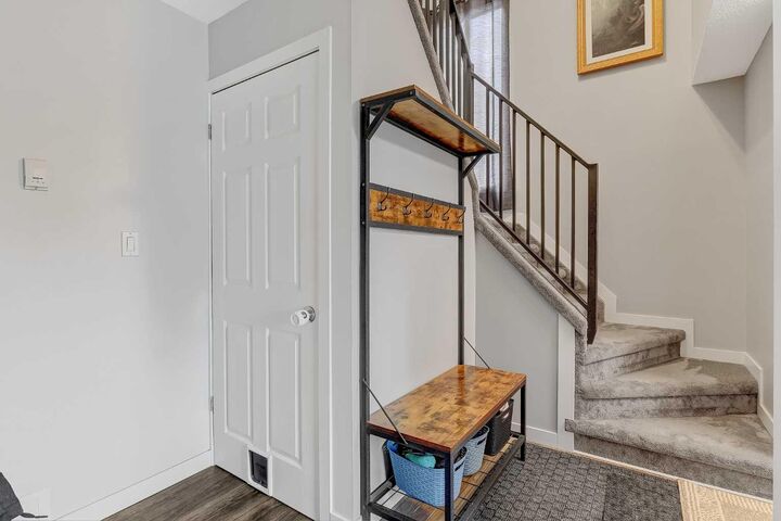 Property Photo:  7109 99A Street  AB T8V 5T6 