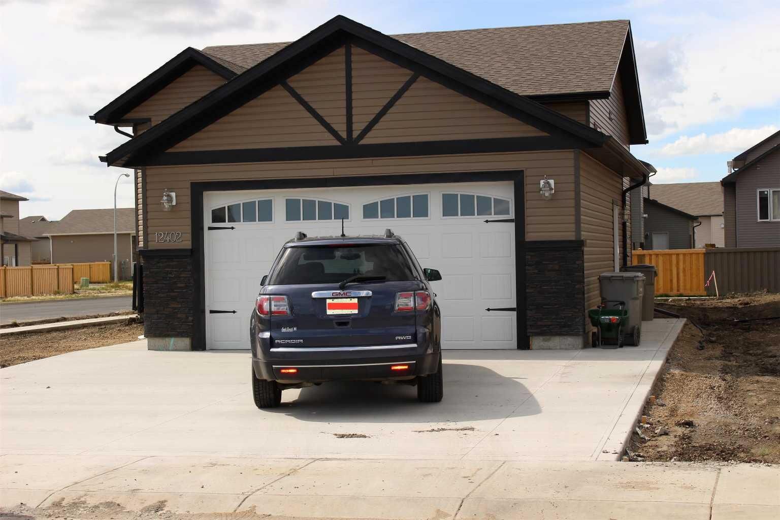 Property Photo:  B(Up), 12402 102B Street B(Up)  AB T8V 6J2 