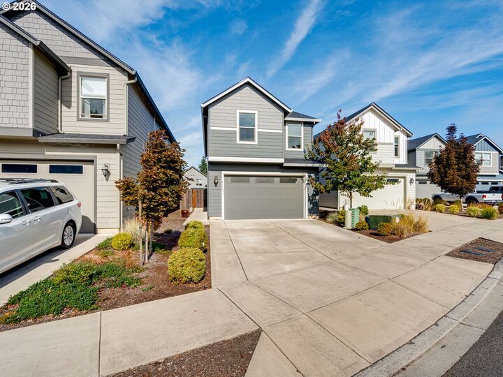Property Photo:  5712 NE 58th Way  WA 98661 