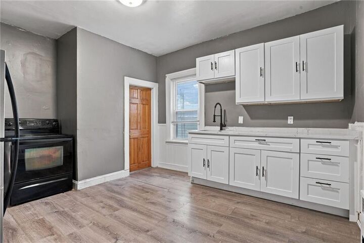 Property Photo:  28 Armington Avenue  RI 02908 