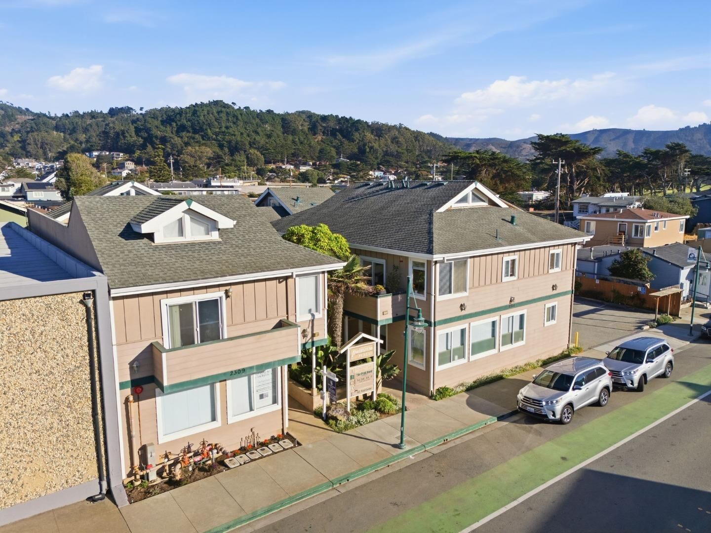 Property Photo: 2309 Palmetto Avenue A1 CA 94044