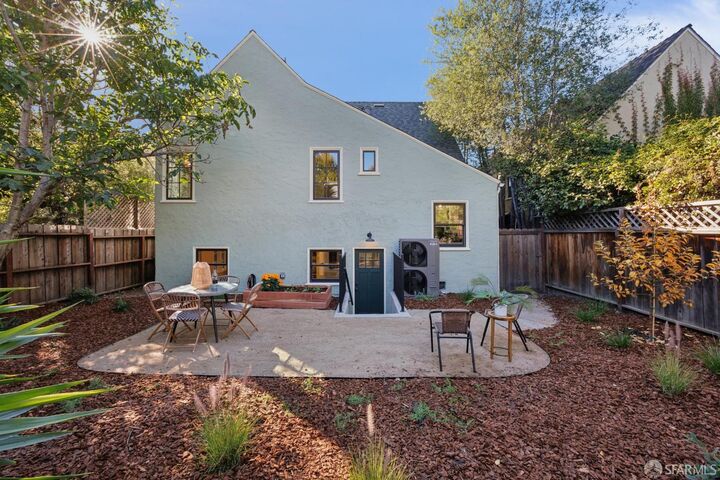 Property Photo:  5658 Carberry Avenue  CA 94609 