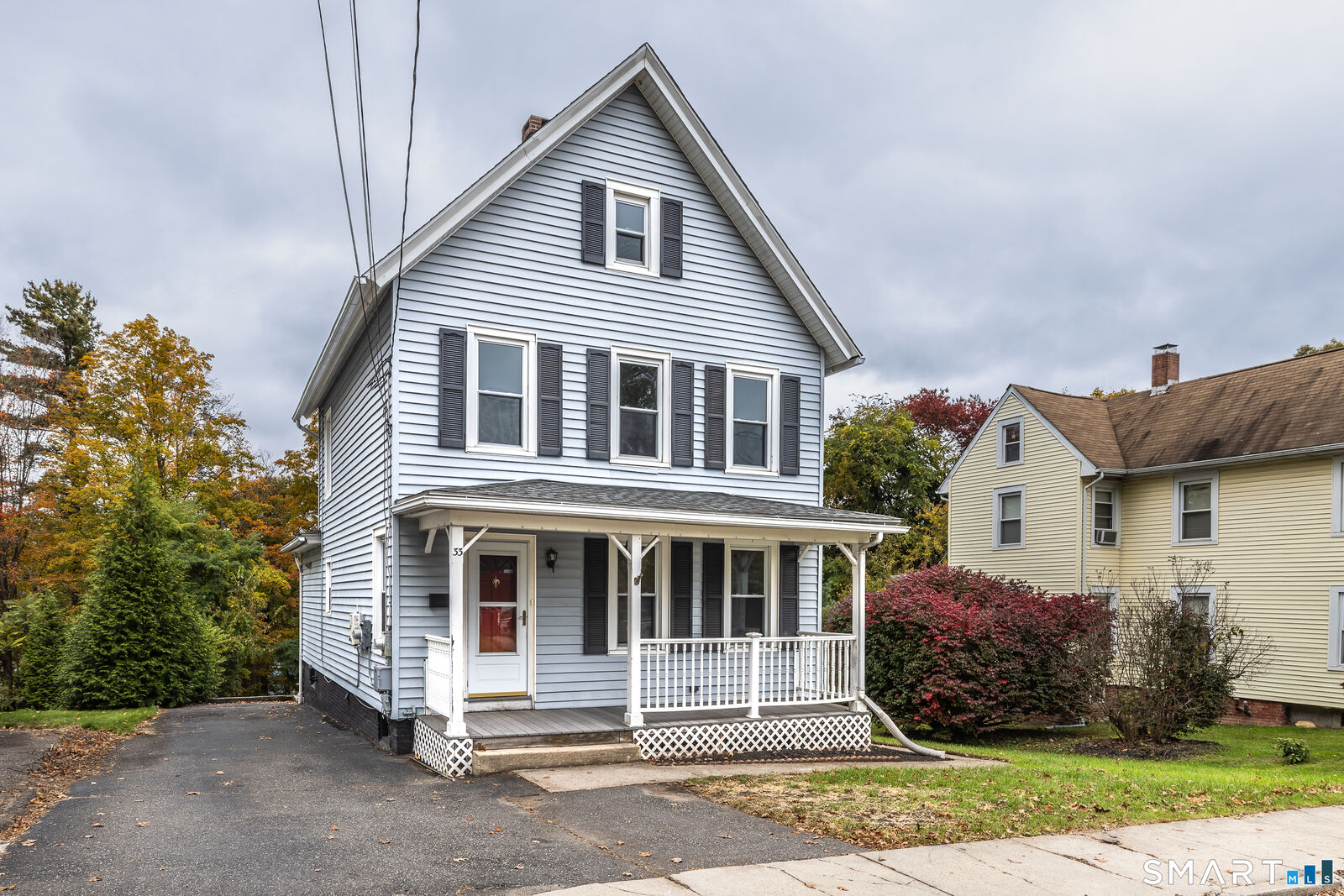 Property Photo:  33 Sanford Street  CT 06483 