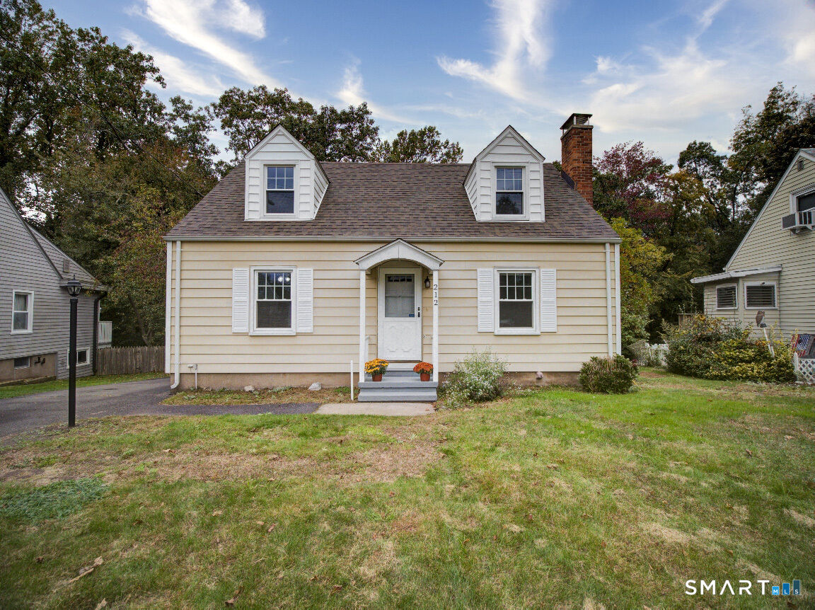 Property Photo: 212 Dorrance Street CT 06518