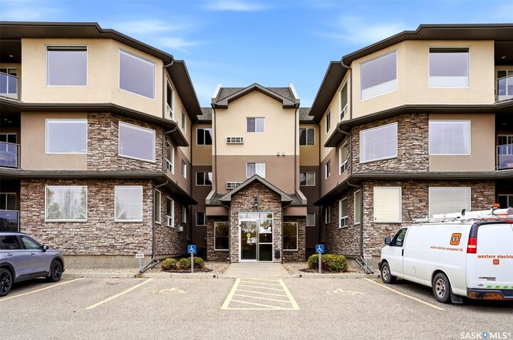 Property Photo:  3850 Haughton Road E 208  SK S4V 1M7 