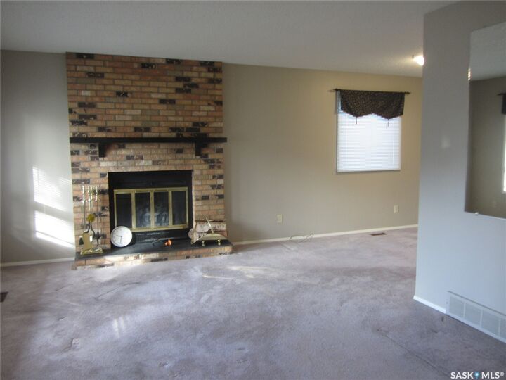 Property Photo:  150 Chan Crescent  SK S7K 5N8 