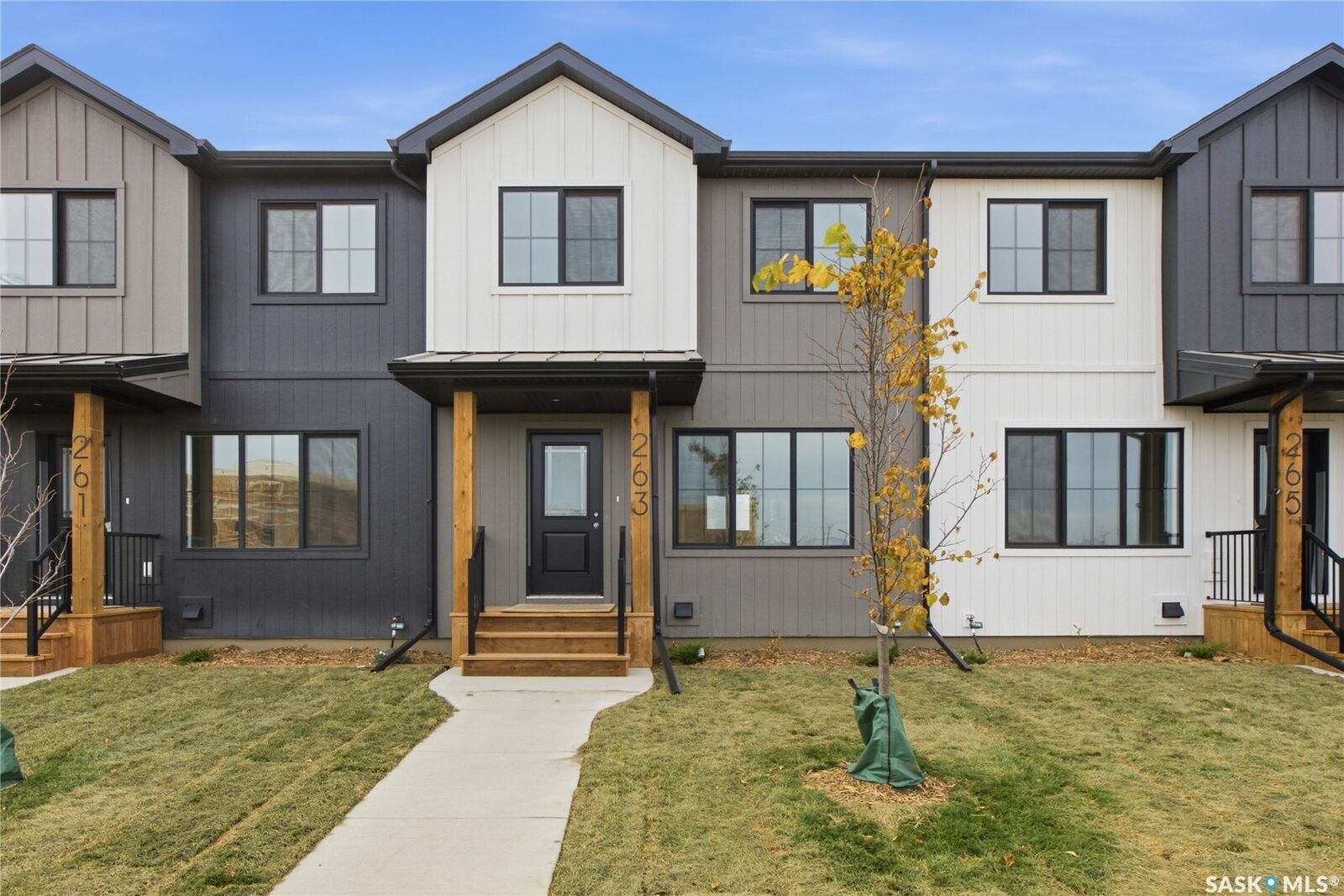 Property Photo:  263 Mark Bend  SK S7V 2B8 