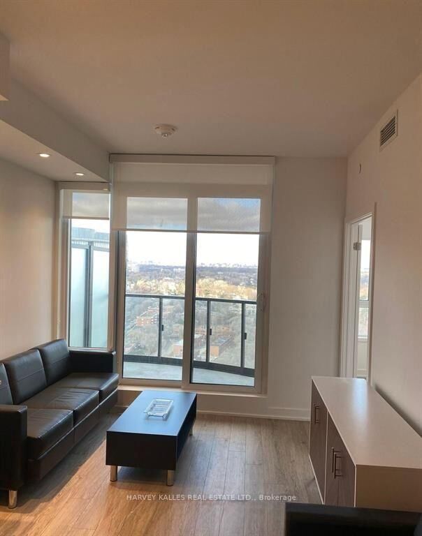 Property Photo:  1926 Lake Shore Boulevard W 1  ON M6S 1A1 