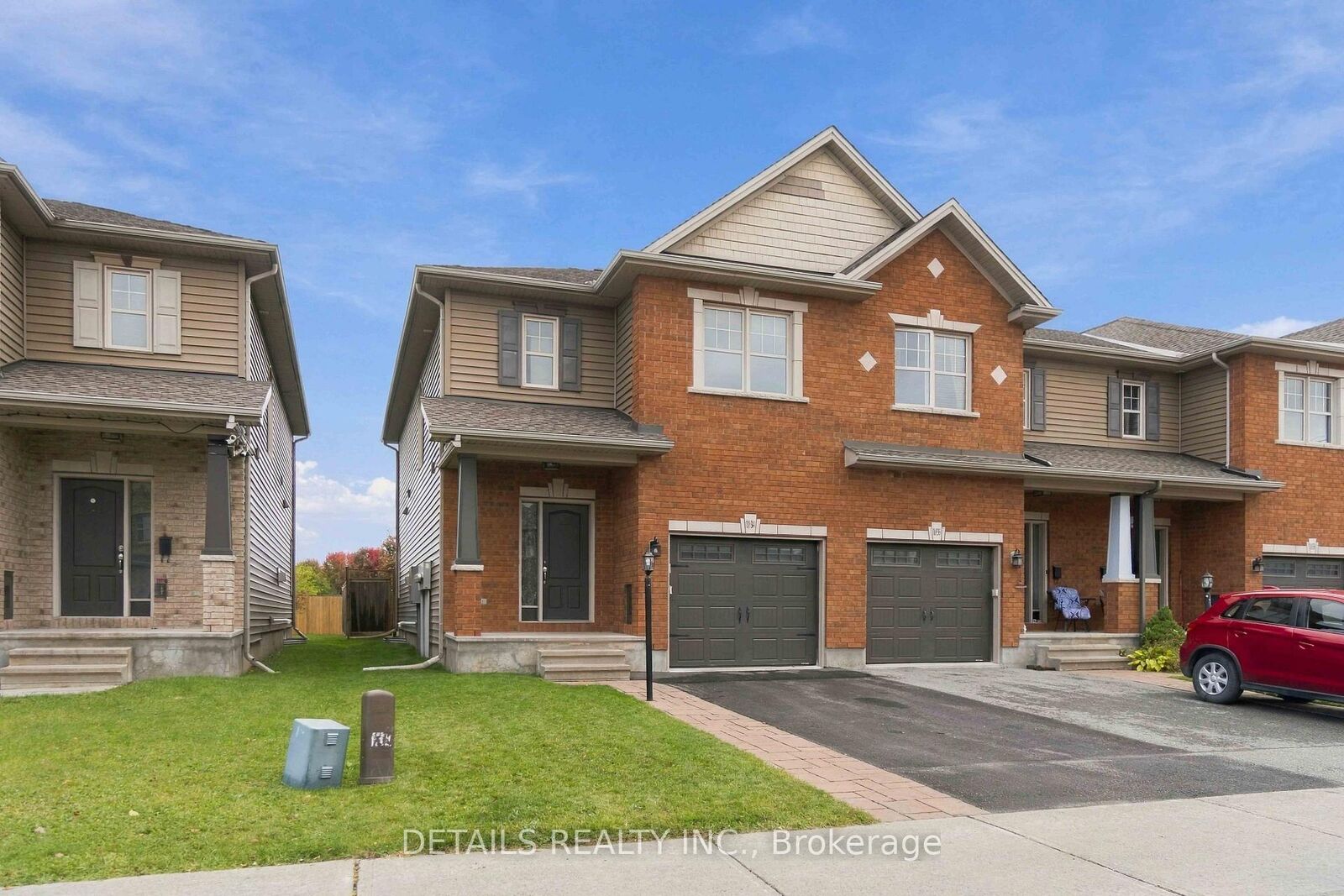 Property Photo:  1034 Marconi Avenue  ON K2W 0C8 