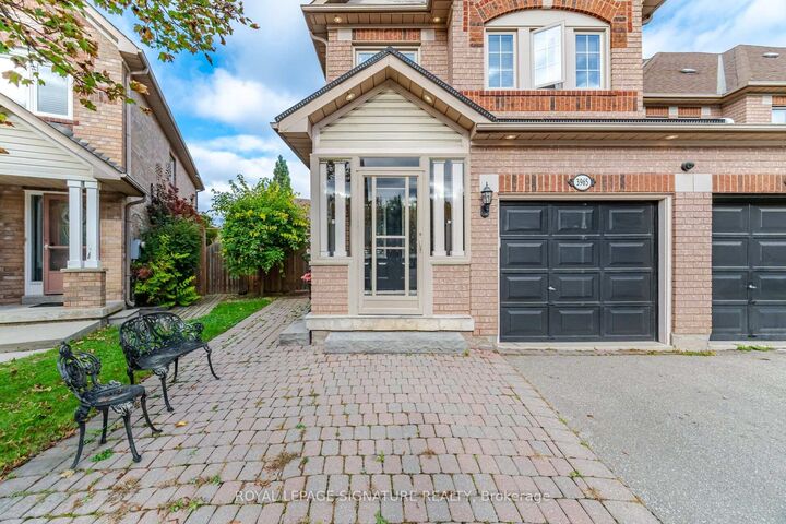 Property Photo:  3965 Zenith Court  ON L5N 7H7 