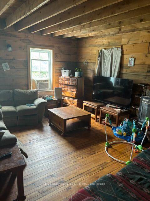 Property Photo:  112 Queen Street W  ON N0H 1P0 