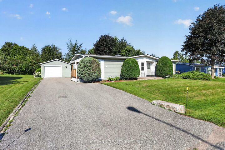 Property Photo:  30 Damsel Circle  ON L0E 1R0 