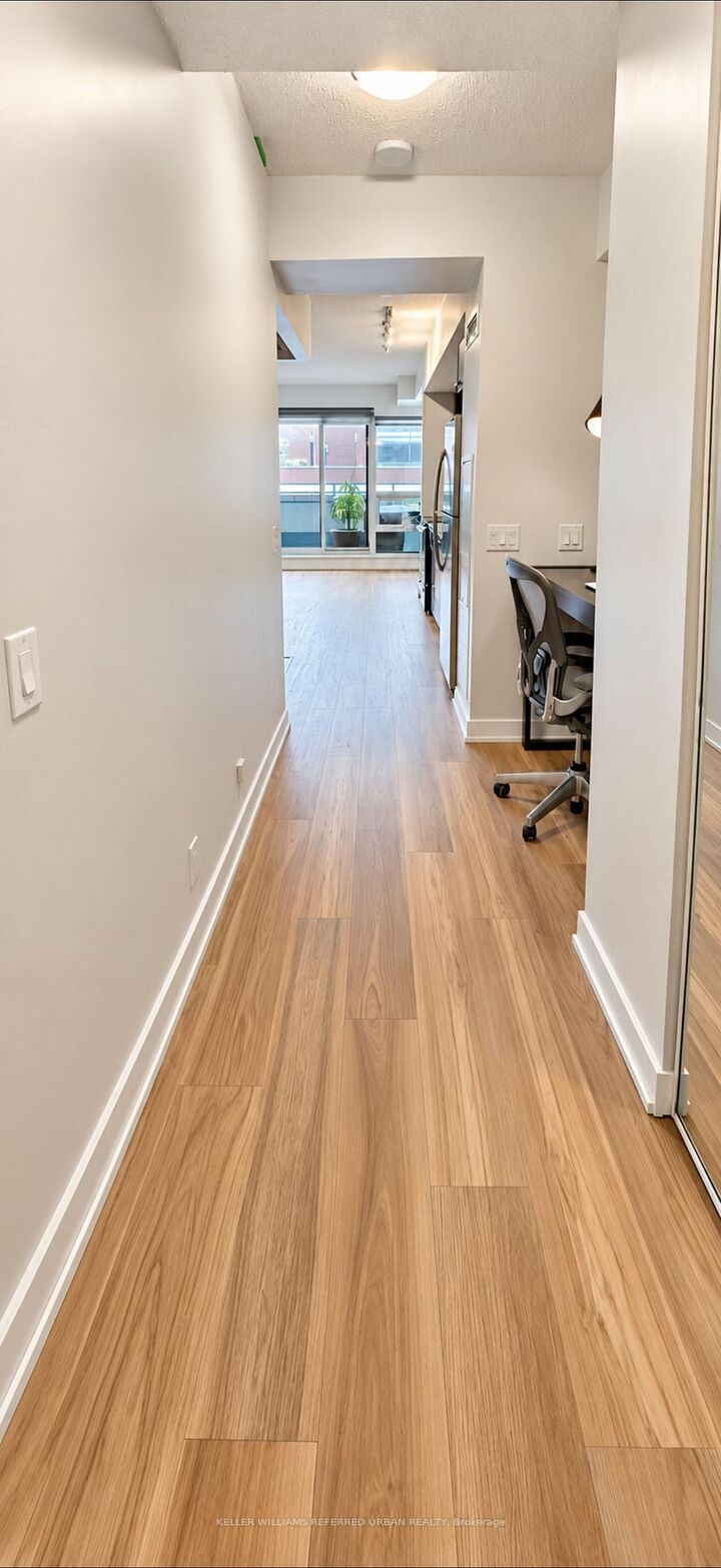 Property Photo:  2220 Lakeshore Boulevard  ON M8V 0C1 