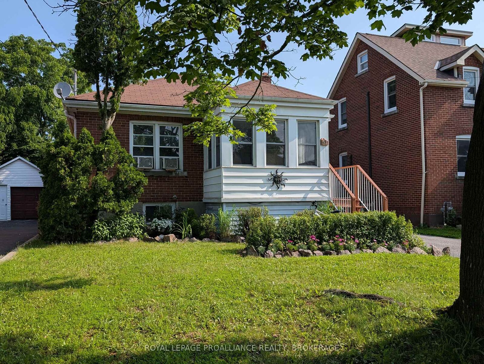 Property Photo:  51 Dundas Street  ON K7L 1N4 