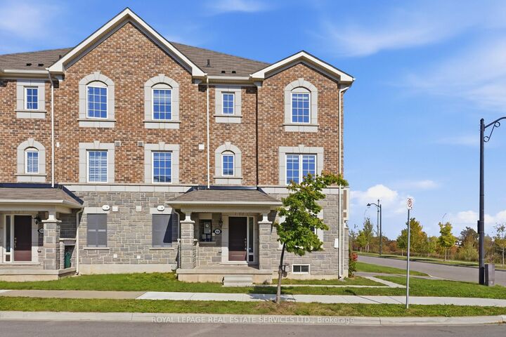 Property Photo:  998 Balsam Court  ON L9E 1R5 