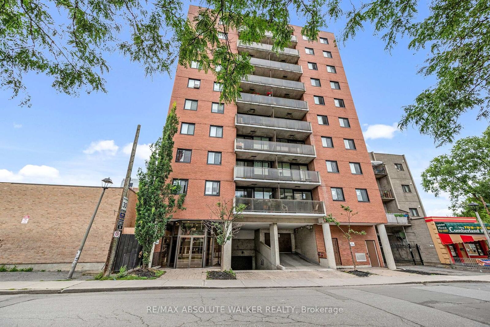 Property Photo: 154 Nelson Street 902 ON K1N 7R5
