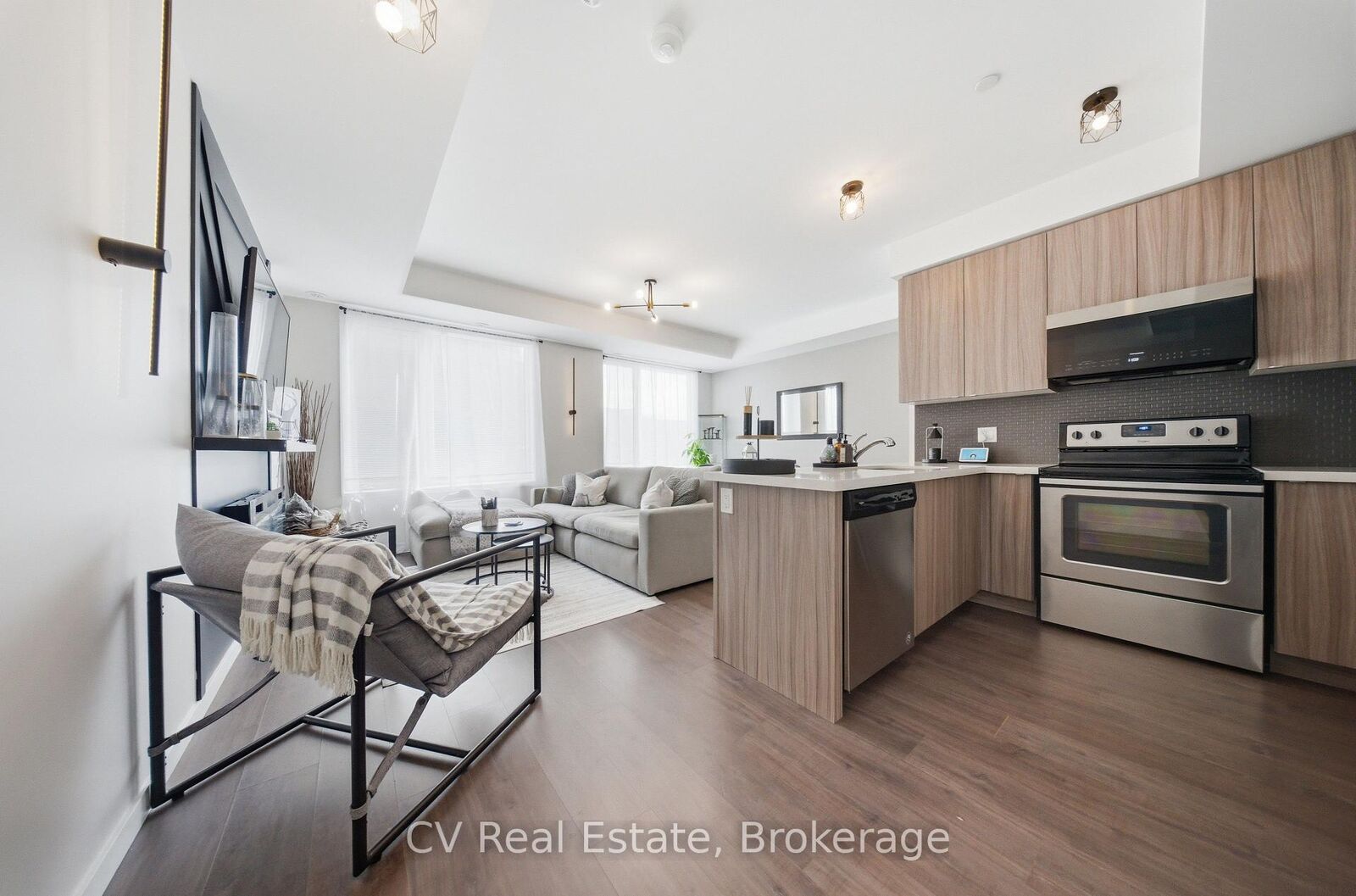 Property Photo:  500 Alex Gardner Circle 104  ON L4G 3G5 