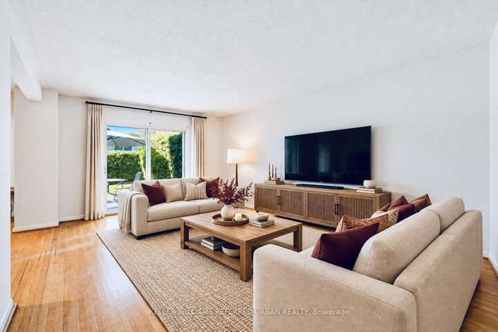 Property Photo:  25 Esterbrooke Avenue 102  ON M2J 2C5 